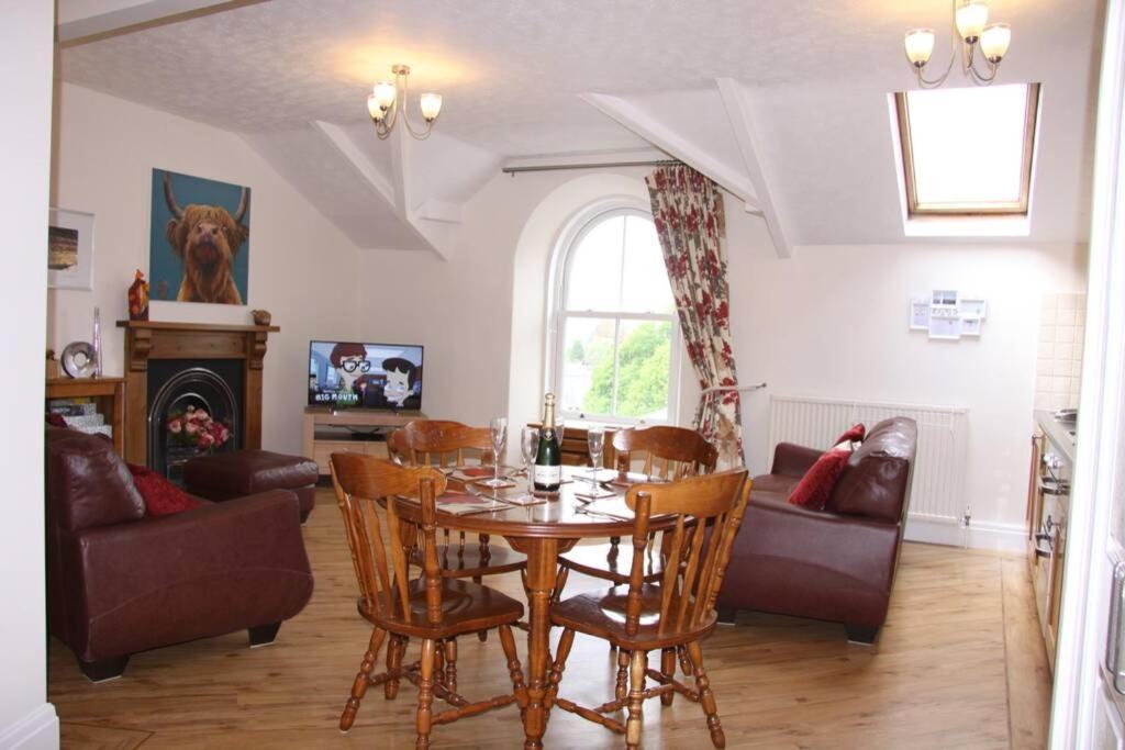Swirl How, Winter Deal Offered On 3 Nights Or More Nov-Mar Windermere Exterior photo